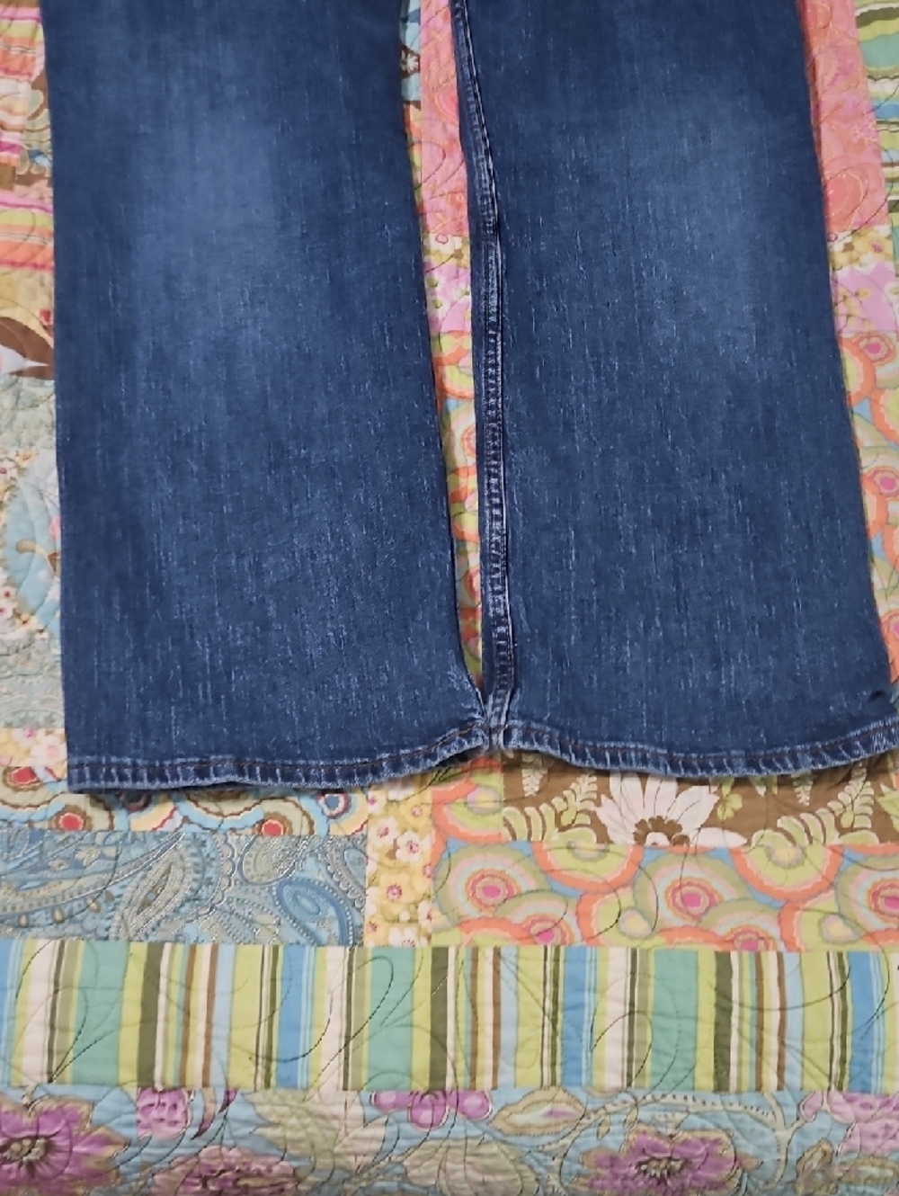 Men's Levi Blue Denim Jeans 36x30 - Picture 4 of 5